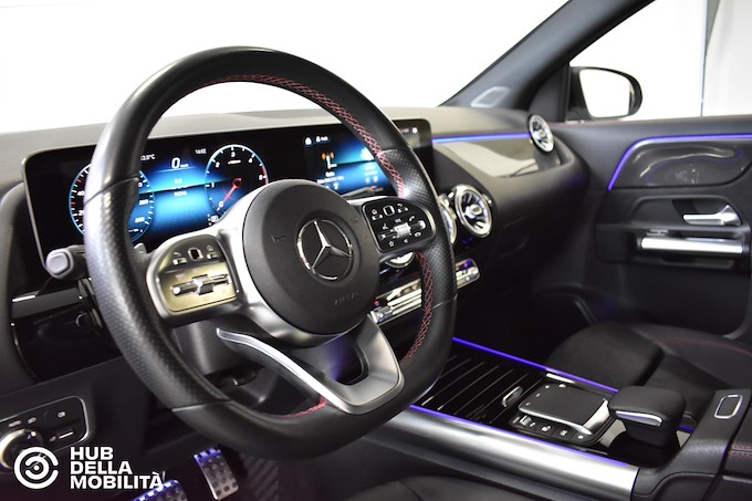 MERCEDES-BENZ GLA 200 d Automatic 4Matic Premium